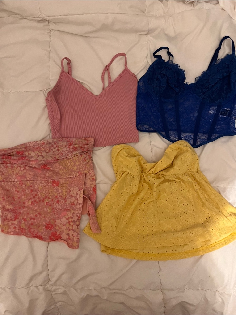 Bundle of 4 Summer Crop Tops women